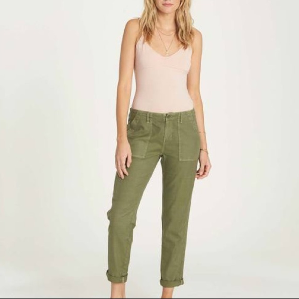 Billabong straight leg boyfriend pants